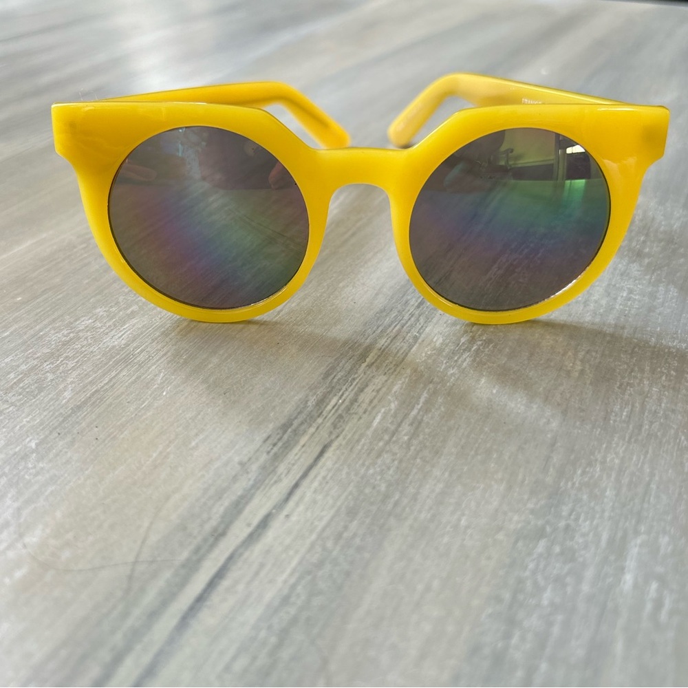 Quay Australia Yellow Frame Round Sunglasses Multicolor Lenses Frankie 3.3 NEW - Picture 15 of 16